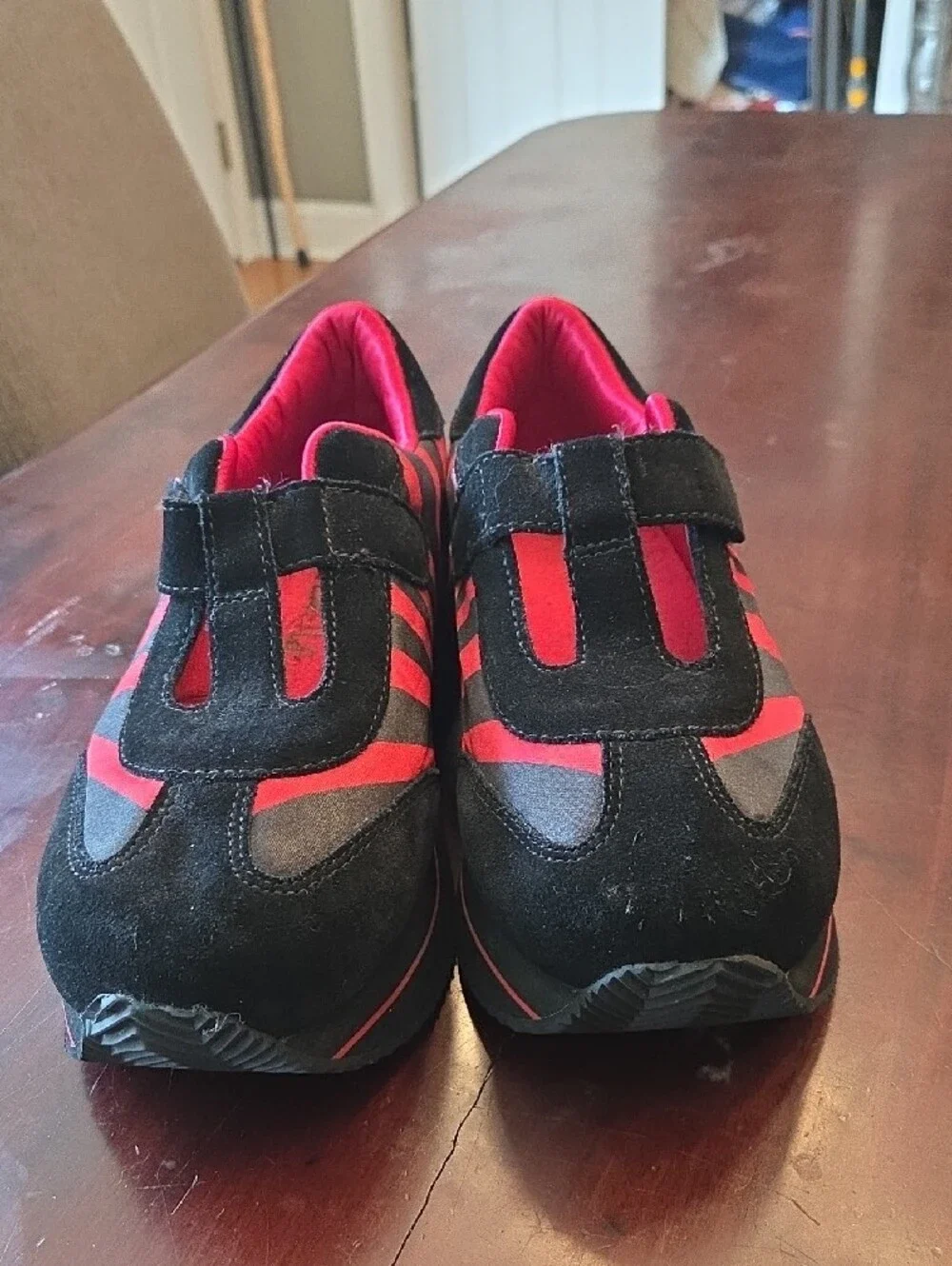 Volatile Rising Sun Vintage Platform Sneakers Size 8.5 Women